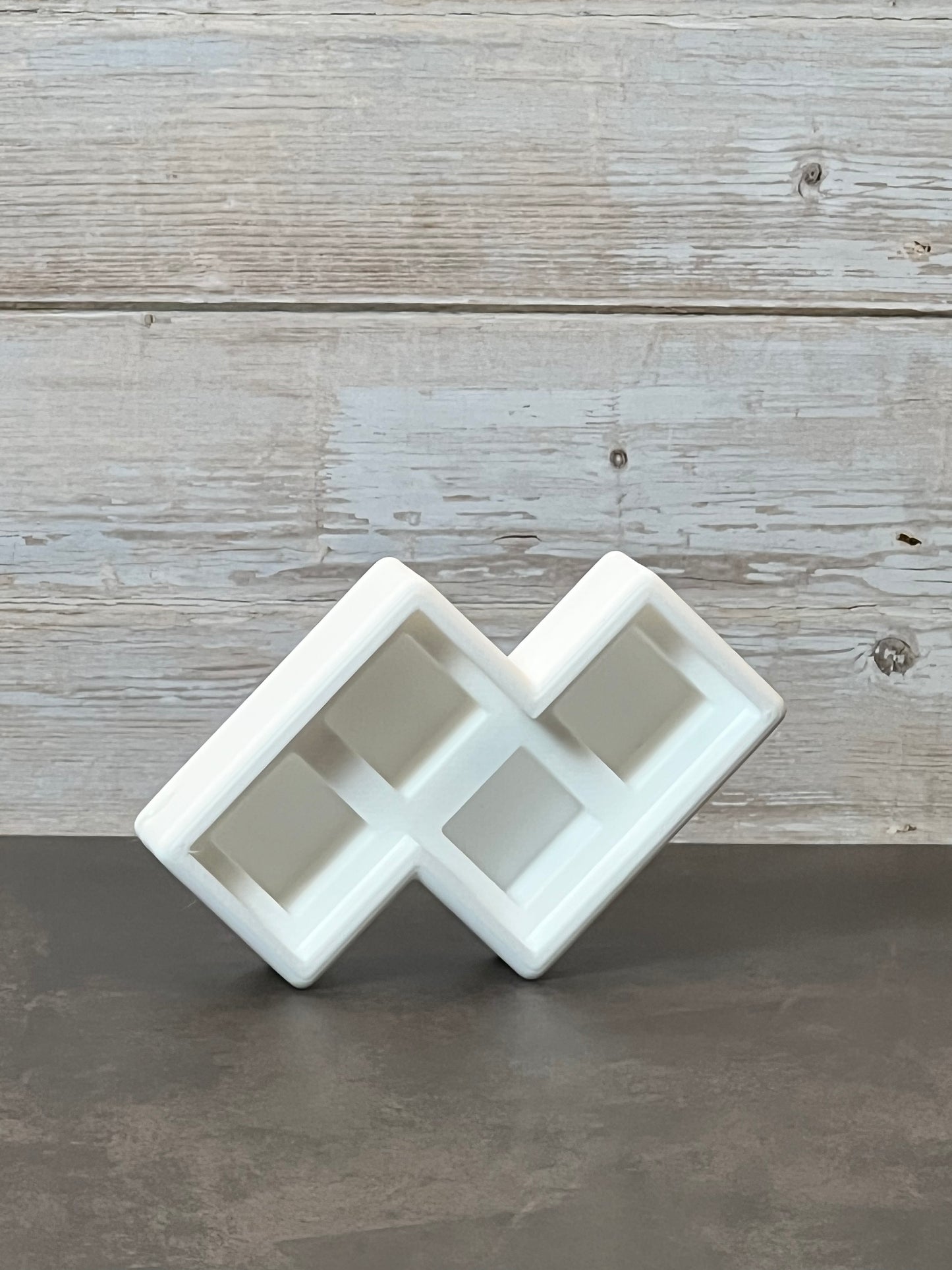 White Fidgets