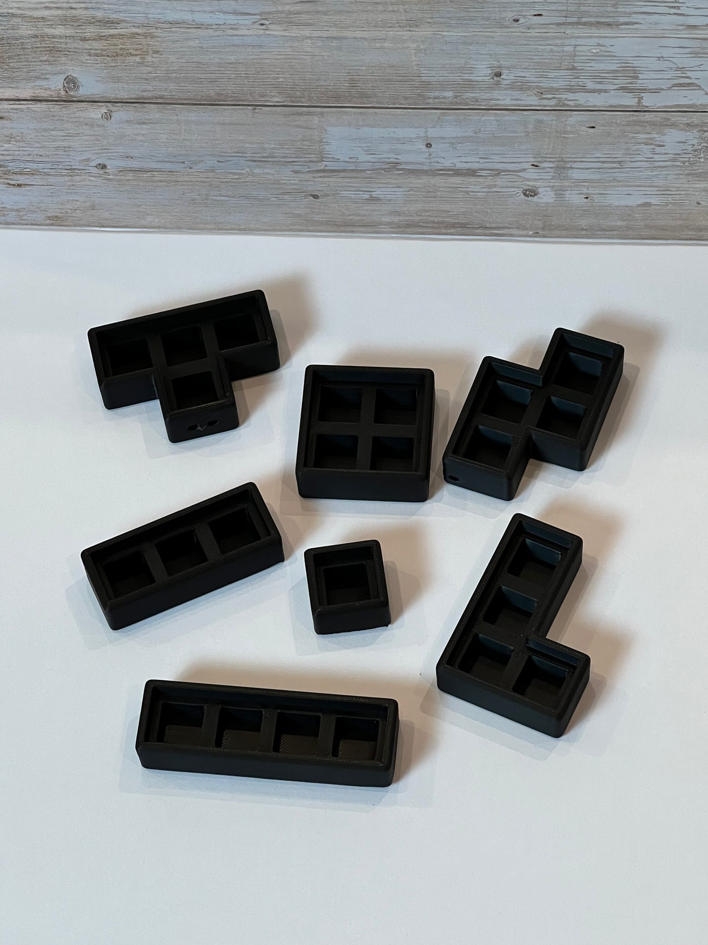 Black Fidgets